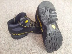 La Sportiva Core High GTX -Vasque Store 20150528 191404