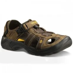 Teva Omnium Leather