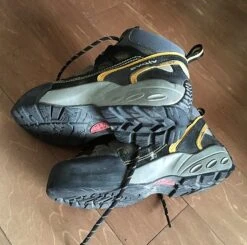 Evolv Maximus -Vasque Store FullSizeRender 2