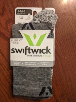 Swiftwick Flite XT Trail 20 Swiftwick Flite XT Trail -Vasque Store PXL 20220309 022421072