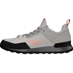 Five Ten Five Tennie